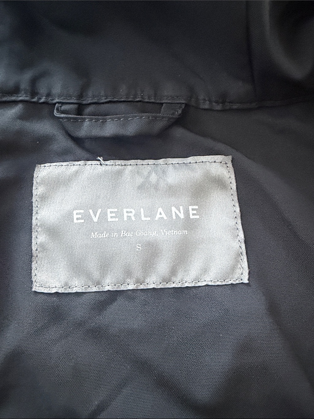 Everlane City Anorak hooded rain Jacket in black minimalist capsule Small - Picture 5 of 12
